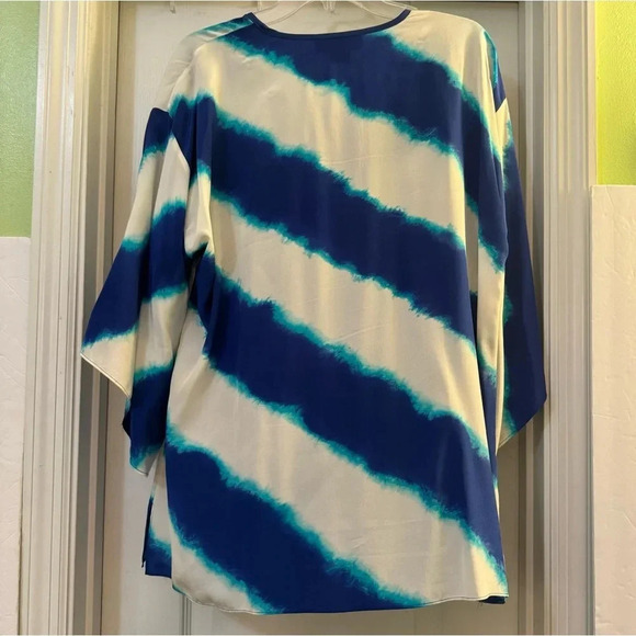 MICHAEL Michael Kors 100% Silk Beautiful Blouse - Picture 3 of 6